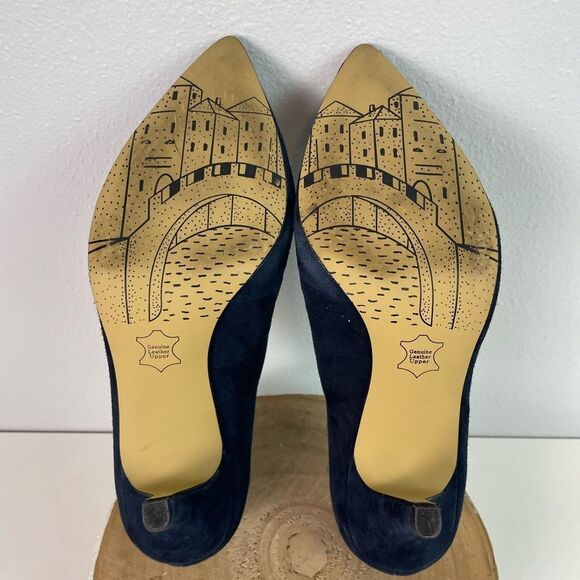 Bella Vita Blue Leather Suede Heels with Silver Studs Size 7.5W EUC - Picture 6 of 7